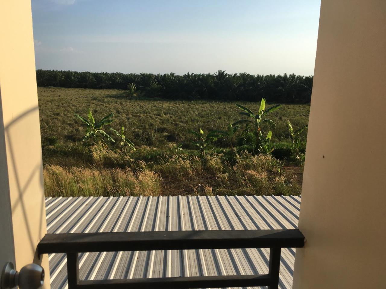 You In House Urt Surathani Airport Surat Thani Dış mekan fotoğraf
